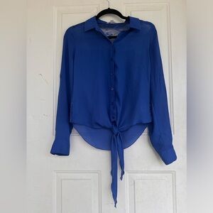 Candie’s see through top with sleeves Size S